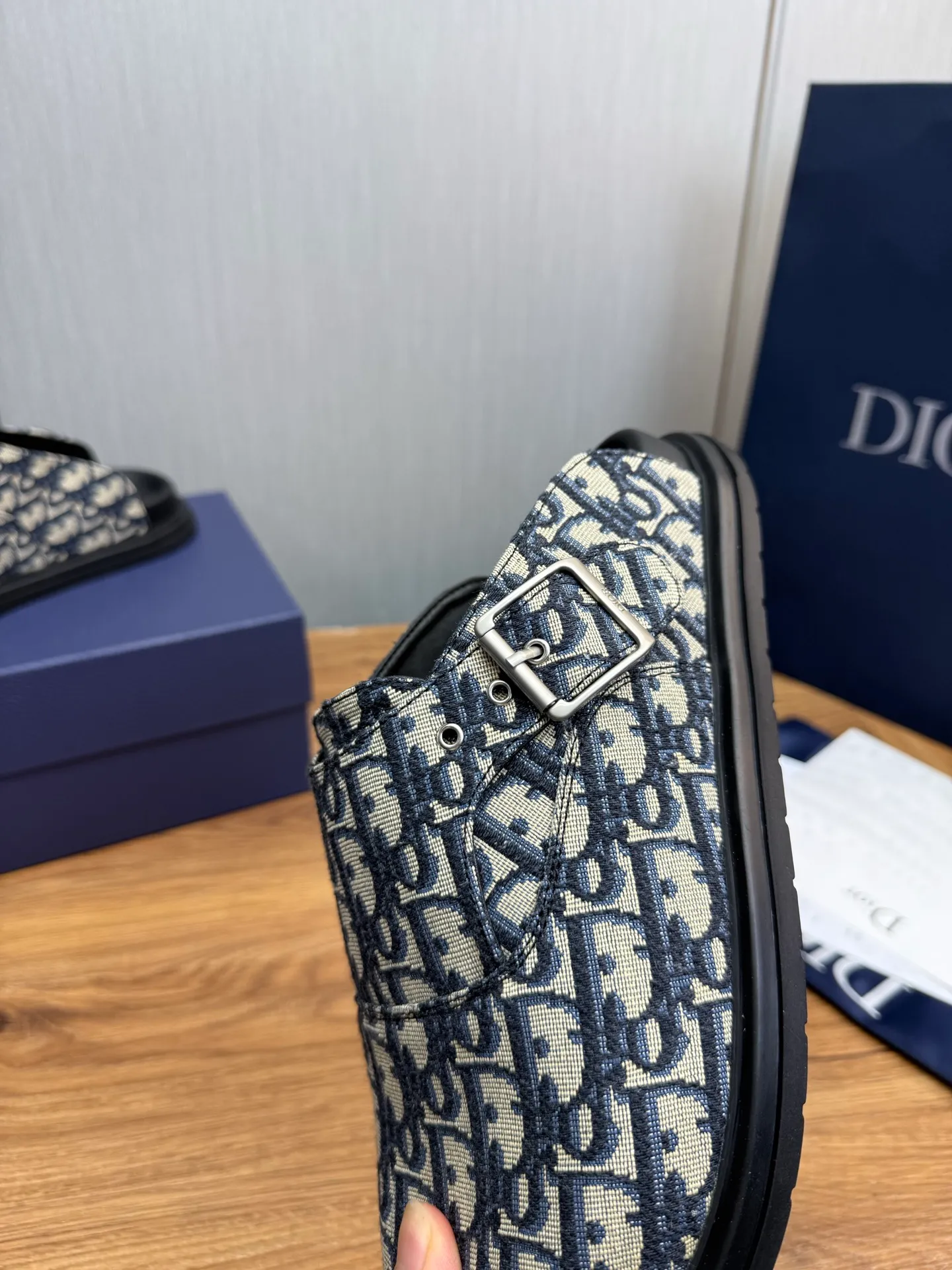 Men's shoes 💰560💰 Dior. Men's slippers 🩴Official website one to one production 38-45 sizes 45 46 🉑️Customized! Original embossed cowhide, sheepskin lining✅Original outsole⬆️